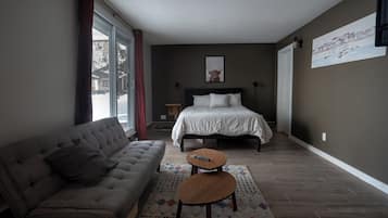Apartment, 1 Bedroom, Patio, Garden View | Living area