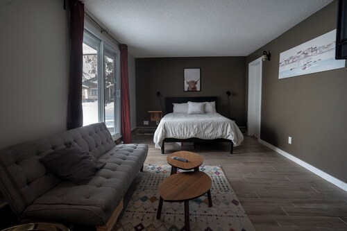 One Bedroom Condo Near Whyte Ave