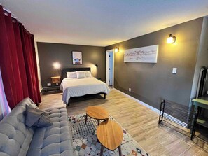 Apartment, 1 Bedroom, Patio, Garden View | Living area