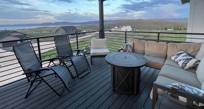 Stunning views 6-bedroom vacation home, with Private Beach Resort access.