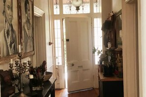 Interior - Cozy private bedroom in a trendy area of Cape Town (Cape Town)