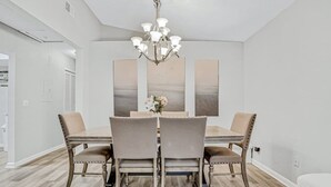 House, Multiple Beds, Patio, Garden View | In-room dining - Blue Lagoon (Tampa)