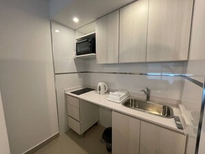Apartamento, 1 quarto, acessível, para fumantes | Cozinha privada