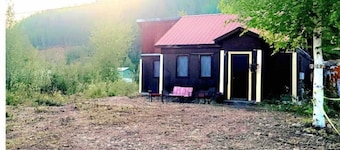 Aurora Fox Creek Cabin