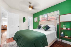 3 chambres, bureau, lit de bébé portatif, accès au Wi-Fi (inclus)