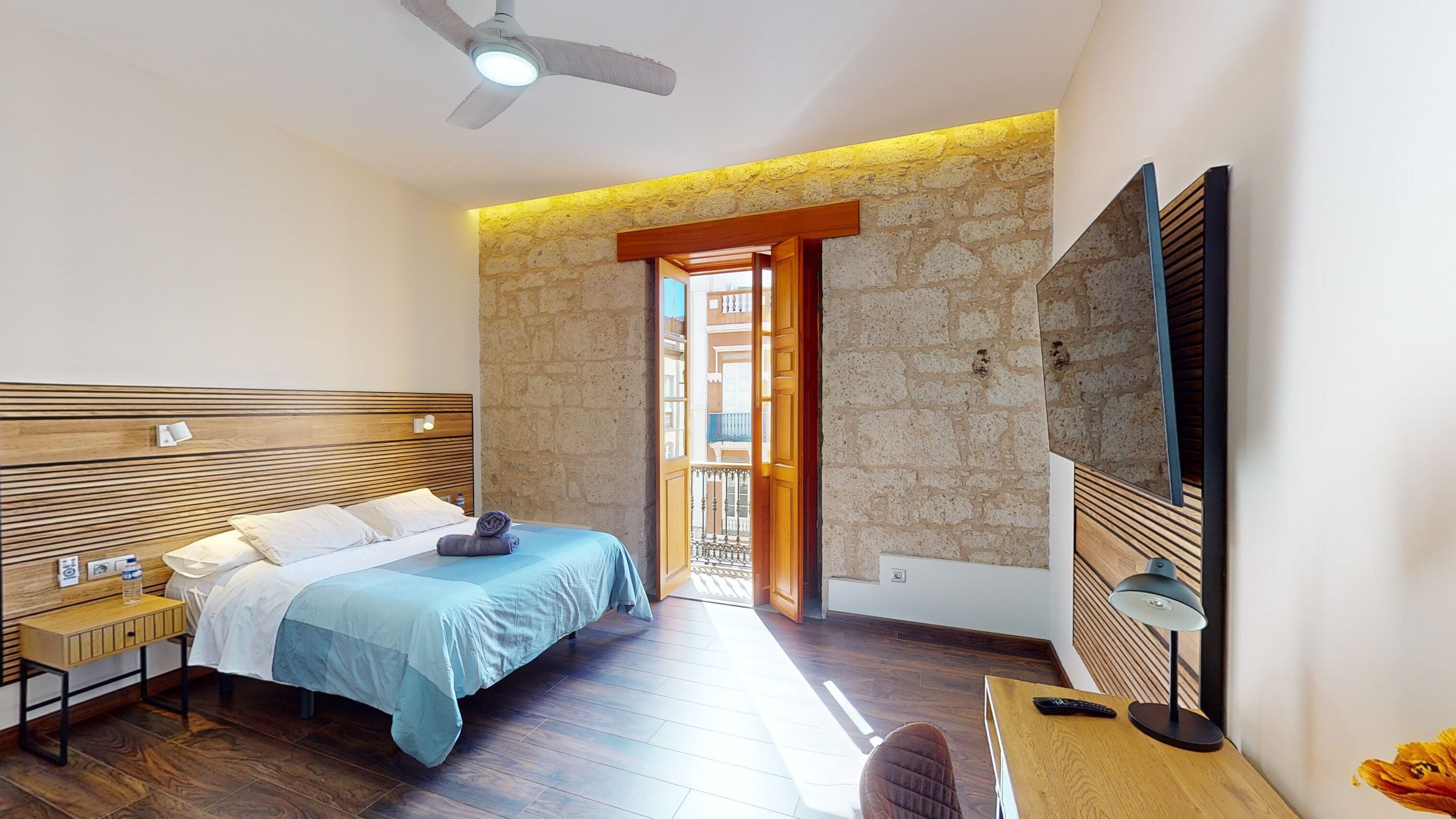 Photo - Triana Rooms EH