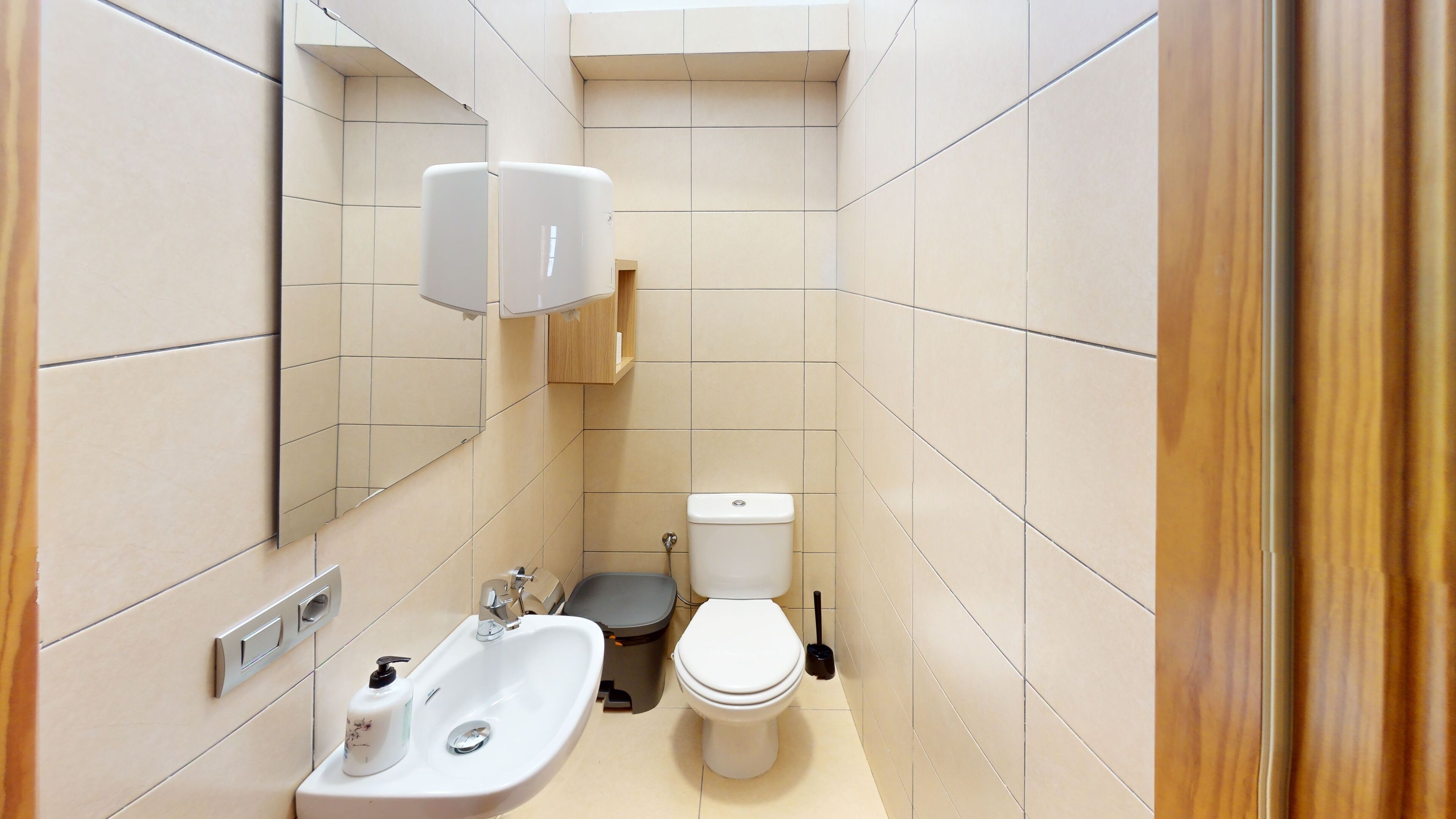 Photo - Triana Rooms EH