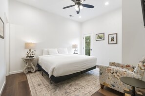 5 soverom, strykejern/-brett, wi-fi (inkludert) og sengetøy