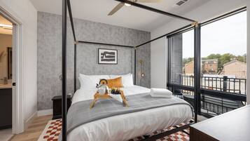 2 bedrooms, iron/ironing board, travel crib, free WiFi