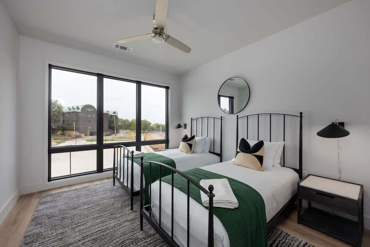 2 bedrooms, iron/ironing board, travel cot, free WiFi