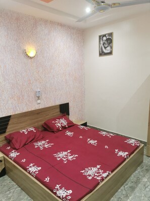 8 camere, ferro/asse da stiro, Wi-Fi, lenzuola