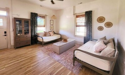 Cozy Cottage Close to Reservoir

