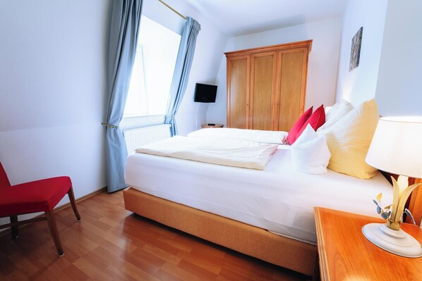 1 habitación, internet y ropa de cama