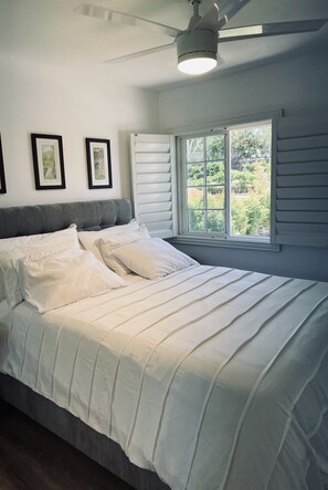 4 dormitorios, escritorio, tabla de planchar con plancha y wifi