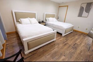 1 Schlafzimmer, Zimmersafe, Bügeleisen/Bügelbrett, Reisekinderbett