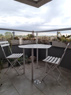 Outdoor dining - Departamento Premium en Condominio con Amenities (Córdoba)