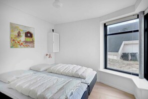 2 soverom, strykejern/-brett og wi-fi (inkludert)