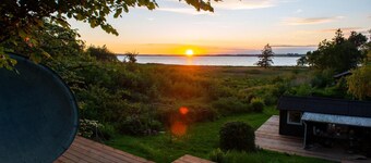 Lovely cottage with wilderness bath and view