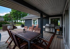 Ulkoruokailutilat