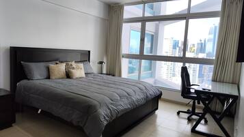 2 bedrooms, desk, iron/ironing board, free WiFi