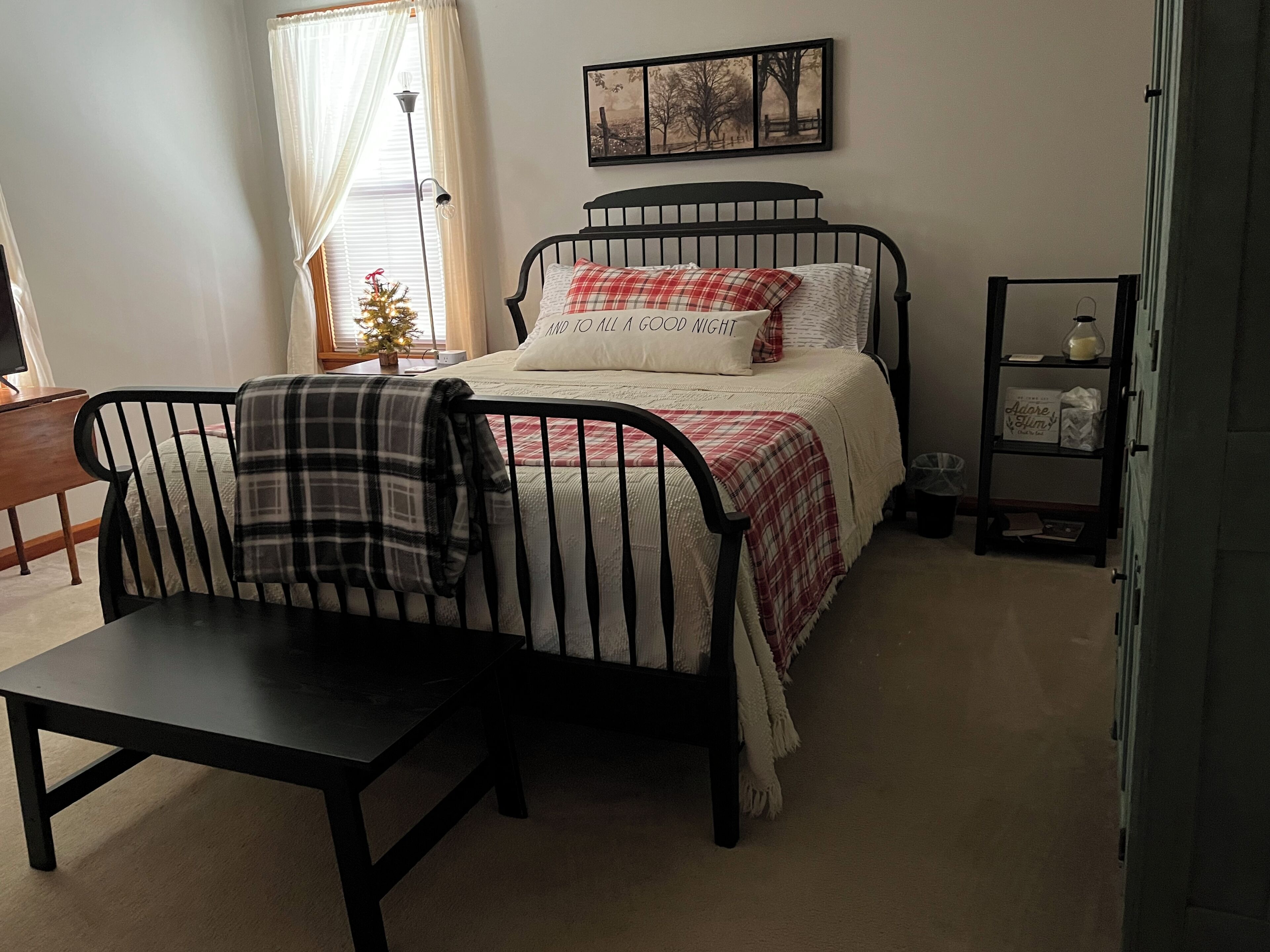 2 slaapkamers, reisbedje, gratis wifi, beddengoed