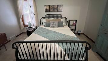 2 quartos, berço de viagem, Wi-Fi de cortesia, roupa de cama