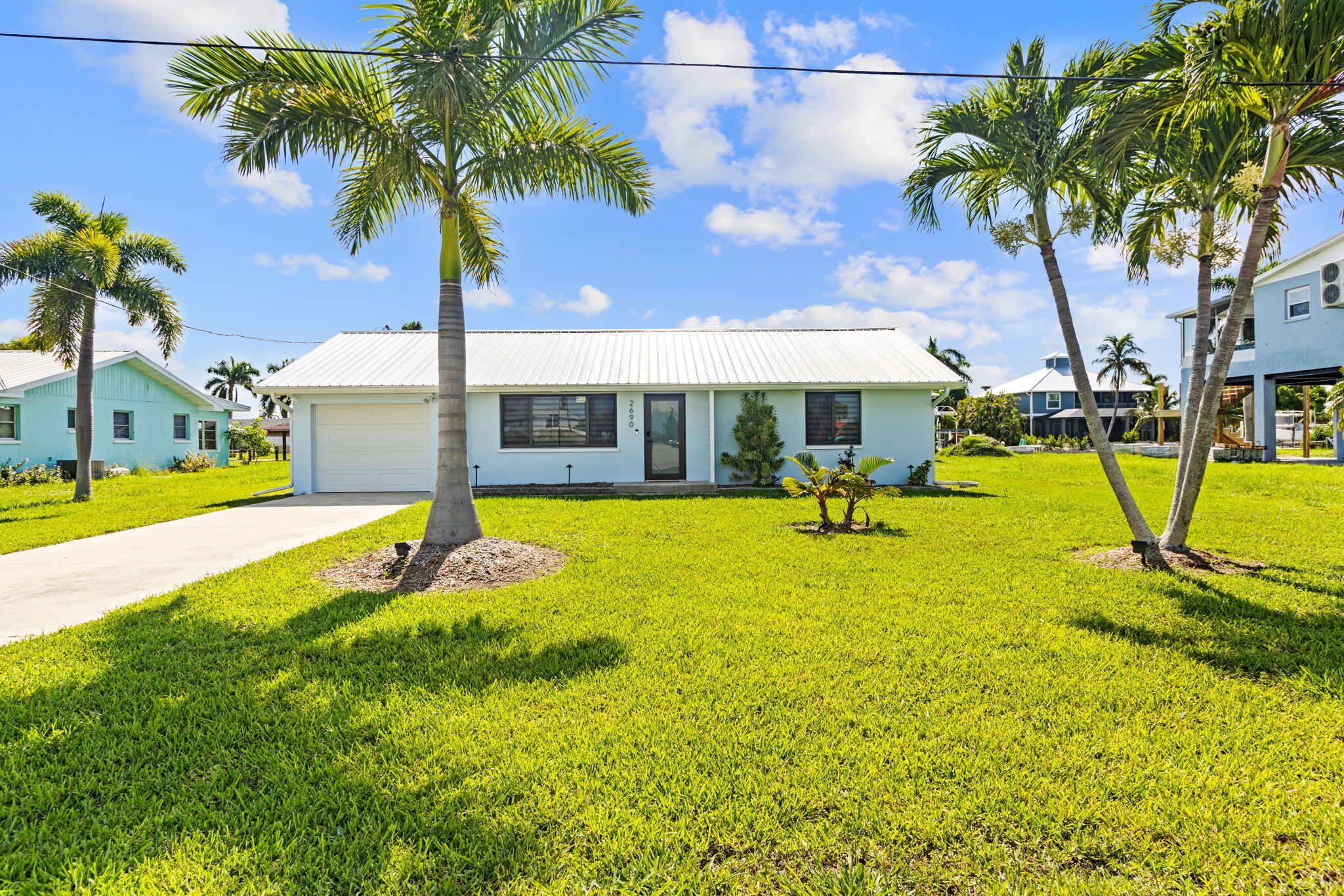 Peaceful, Family friendly Home w Pool, dock space & quick access to the Gulf