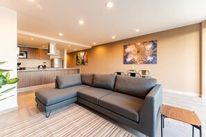 TV - VH Roma Sur Gran depa + cocina + balcón | 53 (Ciudad de México)