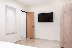 2 chambres, fer et planche Ă repasser, Wi-Fi gratuit, draps fournis