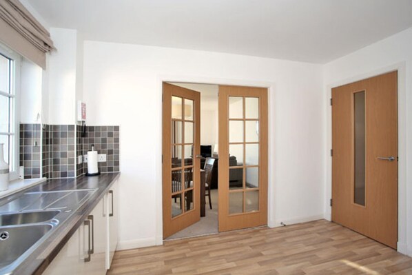 Apartment, Accessible | 3 bedrooms - Bright 3 bed Inverurie Home Near Ury Riverside Park (Inverurie)