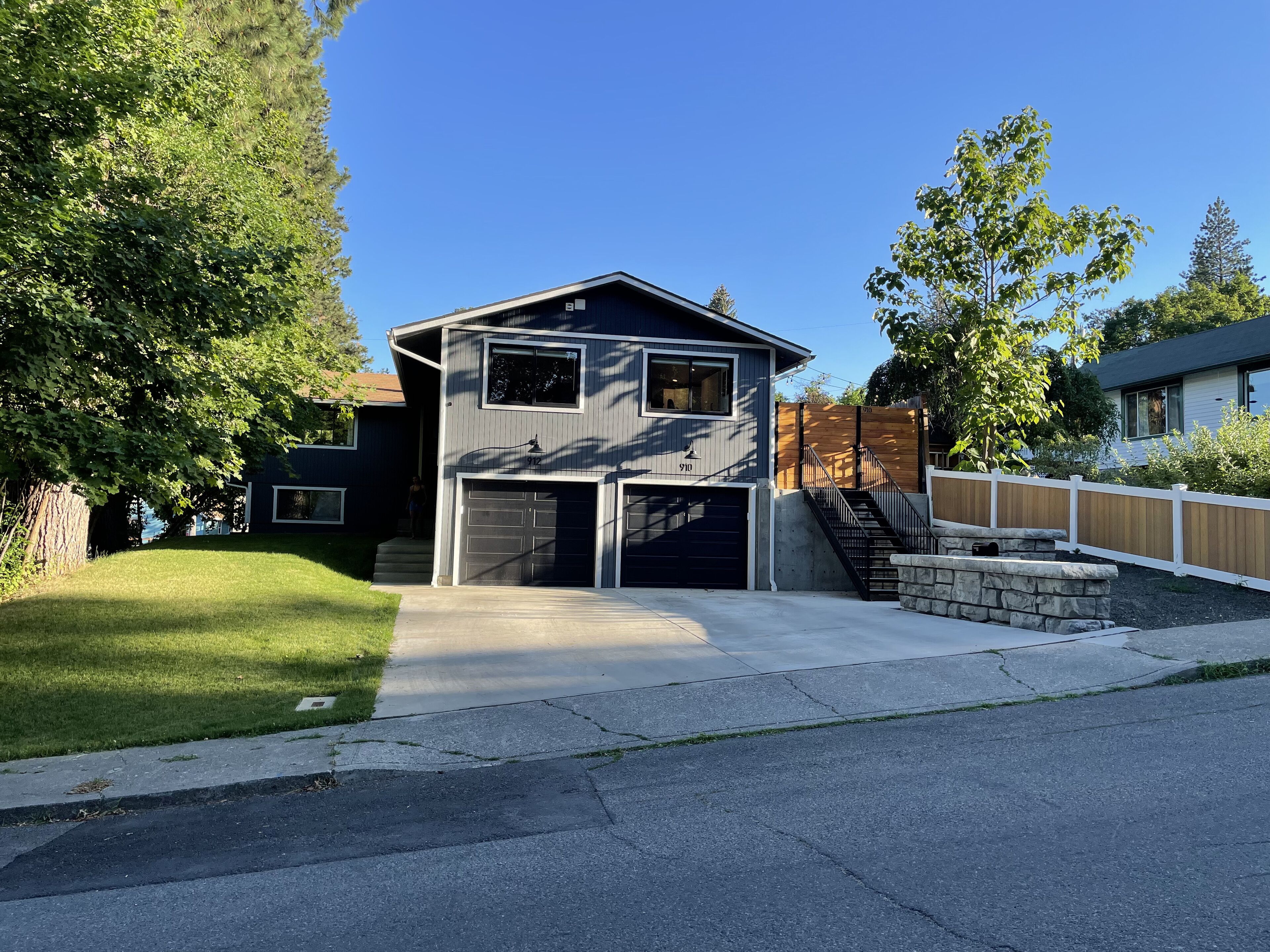 Garden District Cda, Convenient Downtown Location