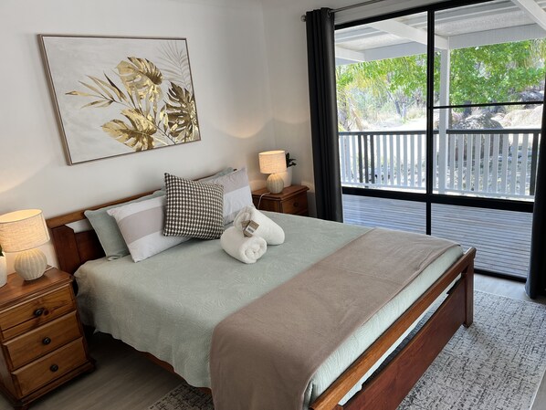 3 makuuhuonetta, työpöytä, silitysrauta/-lauta, ilmainen Wi-Fi