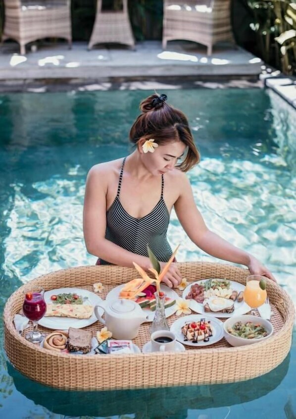 Deluxe Villa | Terrace/patio - Sri Permana Suite and Villa Ubud (Ubud)