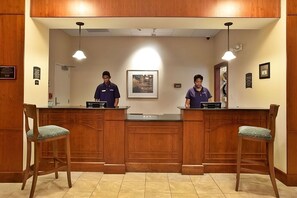 Lobby - Spacious Accommodation w/ Full Kitchen Near Louisiana State University Campus! (Baton Rouge)