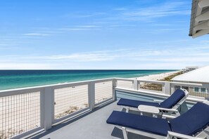 Property grounds - Laguna Loafin' (Panama City Beach)