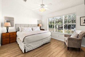 3 chambres, fer et planche à repasser, accès au Wi-Fi (inclus)