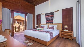 Minibar, escritorio, wifi gratis y ropa de cama