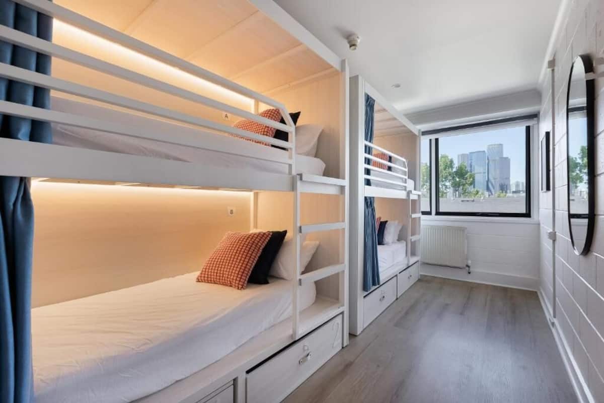 Entire Superior 4 Bed Dorm