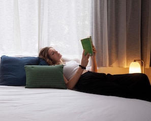 Free WiFi, bed sheets - Little Drifter North Melbourne (North Melbourne)