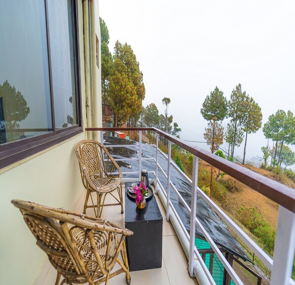 Elite Cottage - Flutter Hotels & Resort (Lansdowne)