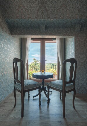 Basic Twin Room, Non Smoking, Mountain View | In-room safe, iron/ironing board, free WiFi - AubergeFrenchnomori (Awaji)