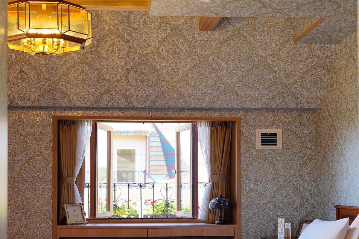 In-room safe, iron/ironing board (on request), WiFi (free)