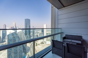 Deluxe Apartment | Balcony - Maison Privee - High Rise 2 BD apt in Index tower (Dubai)