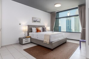 Deluxe Apartment | 2 bedrooms, in-room safe, blackout drapes, iron/ironing board - Maison Privee - High Rise 2 BD apt in Index tower (Dubai)