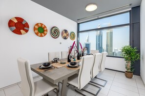 Deluxe Apartment | Dining room - Maison Privee - High Rise 2 BD apt in Index tower (Dubai)