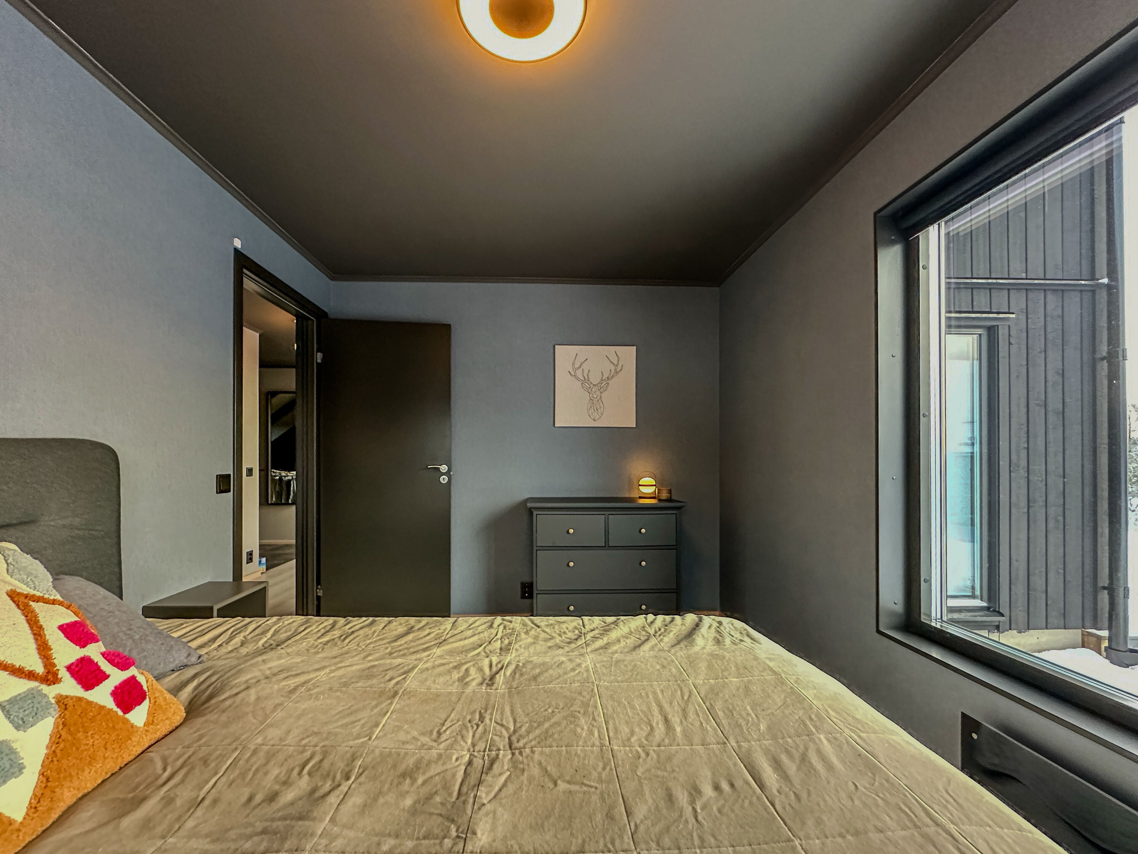 3 bedrooms, desk, free WiFi, bed sheets