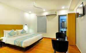 Deluxe Room | 1 bedroom, desk, laptop workspace, free WiFi - Hotel Red York (Noida)