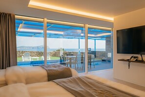 Pool Villa Suite | Roupas de cama antialérgicas, quartos à prova de som, Wi-Fi de cortesia