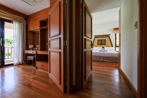 Villa, 4 Bedrooms | 4 bedrooms, desk, free WiFi, bed sheets