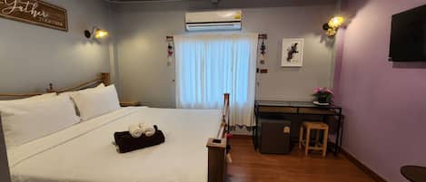 Laptop workspace, free WiFi, bed sheets